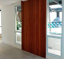 Brise/Ripados de Madeira